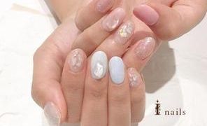 シンプルちぐはぐネイル