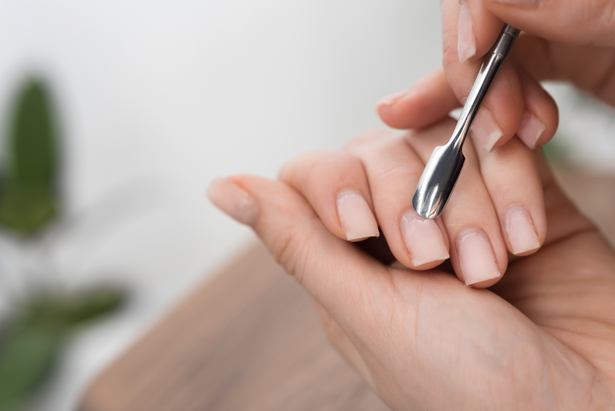 ジェルネイルの落とし方をご紹介 爪を傷めず 簡単にできる方法とは ネイルサロン I Nails アイネイルズ グループ