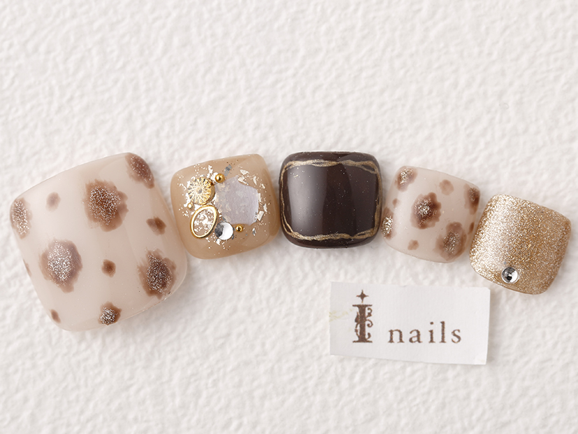 ソフトレオパードフットネイル 担当 林 恵比寿のネイルサロン アイネイルズ恵比寿店