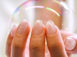 爪に優しいグラスネイルって何？詳しく解説します！