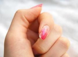 ネイリストが教える！ネイルが浮く主な原因と予防のプロ技
