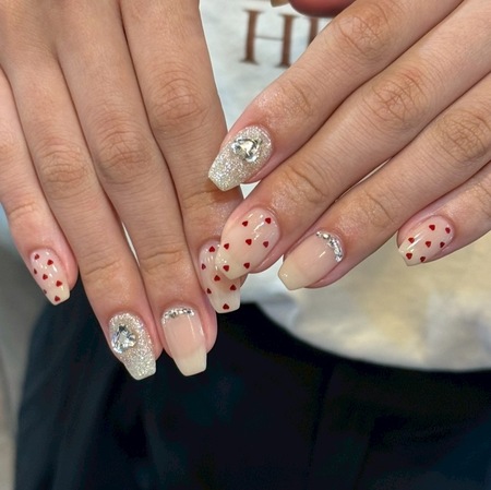 ホワイト×ハートドット【miku】のサムネイル