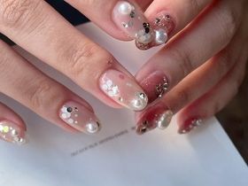 キラキラ冬ネイル【narumi】