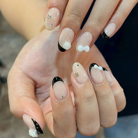 リボン×フレンチネイル【yuma】のサムネイル