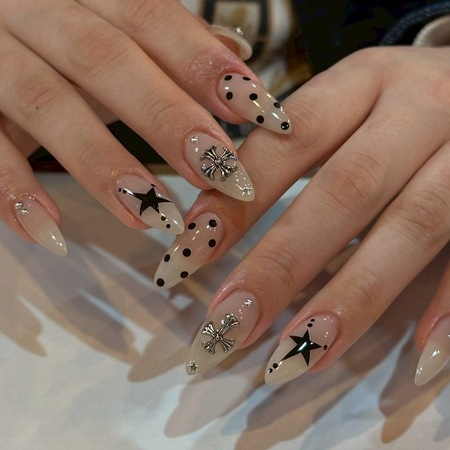 ガーリーロック【yuna】のサムネイル