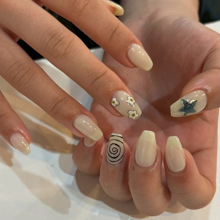 手描きネイル【mami】のサムネイル