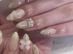 春イエローキラキラネイル【担当】中村