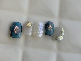 ブルーラメニュアンスネイル【担当】伊藤