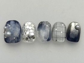 ネイビーシルバーネイル　Eri