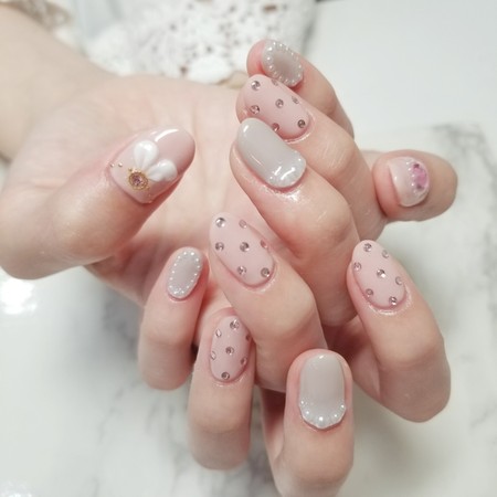 夢可愛うさみみネイル　【担当】石田のサムネイル