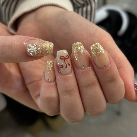 キラキラクリスマスネイル⭐︎【担当】柏原のサムネイル