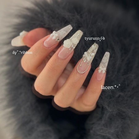 レース×薔薇ネイル【担当】齋藤のサムネイル