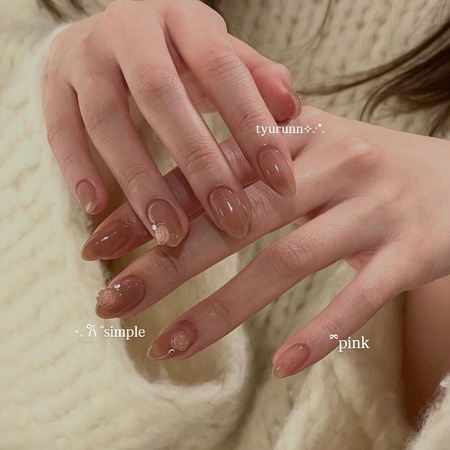うるちゅる薔薇ネイル【担当】齋藤のサムネイル
