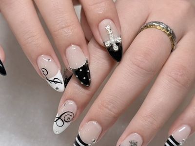 フレンチボーダーネイル【担当】YAMAMOTO