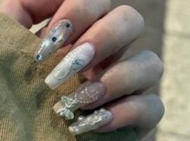 シルバーリボンネイル［梅田/パラジェル］