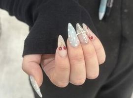 さくらんぼドットネイル［梅田/パラジェル］