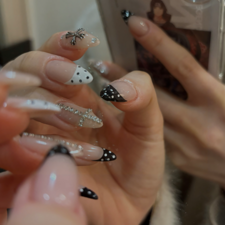 ドットフレンチ【Karin.m】のサムネイル