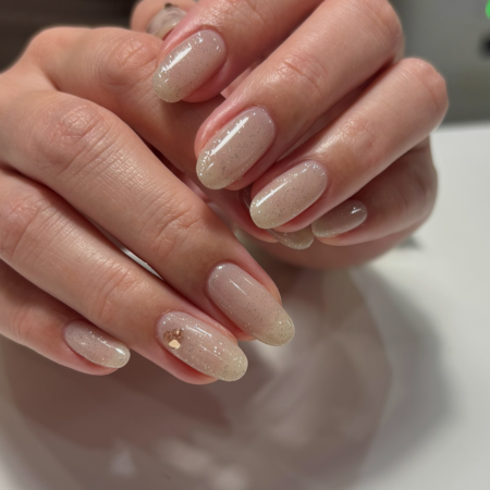 ベージュフラッシュ【Saki.o】のサムネイル