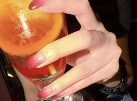 【Momoka.h】ダークチェリーネイル