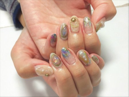 ニュアンス天然石ネイルのサムネイル