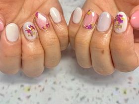 宝石押し花ネイル　【担当】佐藤