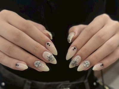 【スキンカラークロムネイル】