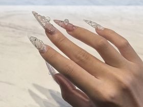 ［クリアスカルプネイル］