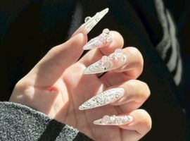 ［スカルプクリアネイル］