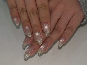 【うるうるマグネイル】