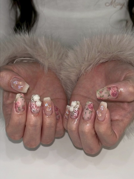 【花柄ネイル】のサムネイル