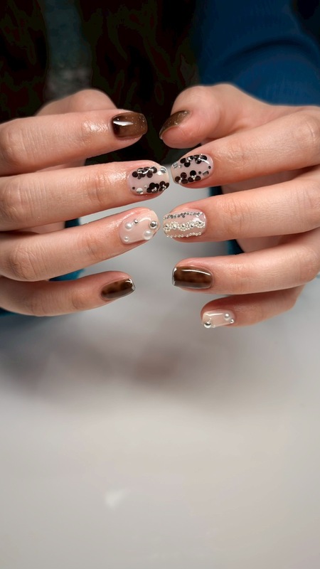 【スパンコールレースネイル】のサムネイル