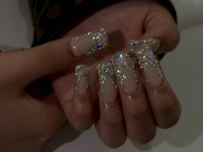 【オーロラビジューネイル】