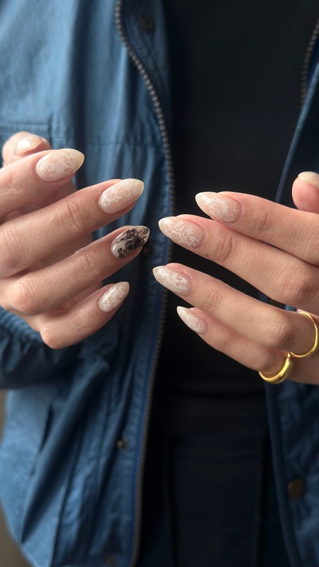 エレガントレースネイルのサムネイル