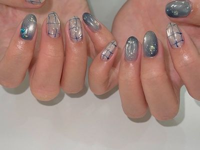 ブルーシルバーネイル