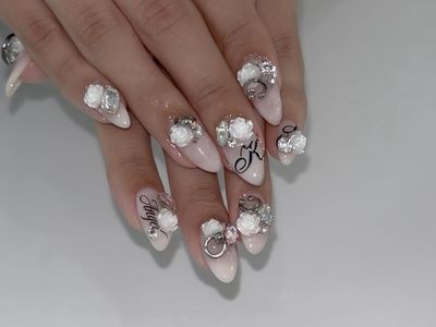 ビジューネイル　designed by rino