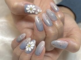 ニュアンス×マーガレットネイル【担当】本山