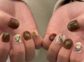 ちゅるん系ニュアンスネイル