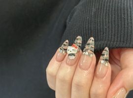 迷彩柄ネイル