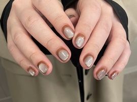 個性派シンプルネイル