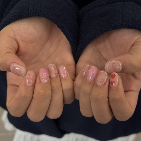 ガーリー色鉛筆ネイル【担当】出井のサムネイル