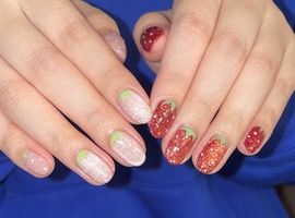 いちごネイル