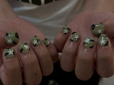 迷彩ネイル【担当】北