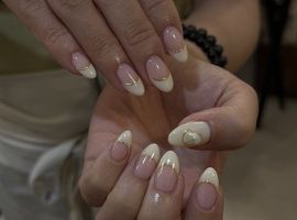 フレンチネイル