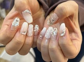 キラキラビジューネイル[町田/パラジェル]