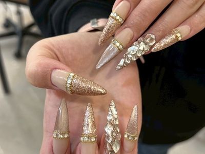 ロングビジューネイル【担当】本山