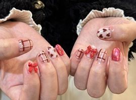 手書きチェックハートネイル
