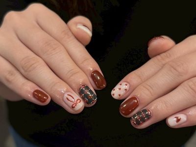 リボンチェッククリスマスネイル【担当】出井