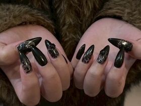 ブラックレースネイル【担当】北