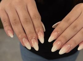 グラデーションネイル