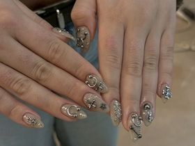 ピアスネイル【担当】北